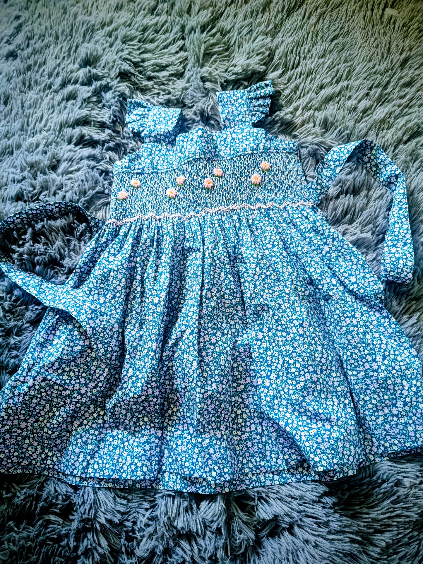 Robe brodée pour 2/3 ans